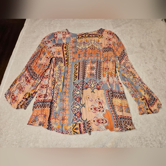 Melissa Paige blouse - Picture 6 of 9